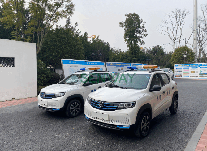 市场监督巡逻车